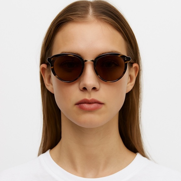Oliver\'s People polarized Spelman Cocobolo
Crystal sunglasses main image 10